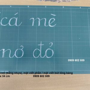 Bảng phụ dùng cho giáo viên 70x90 cm, in offset trên nhựa PP
